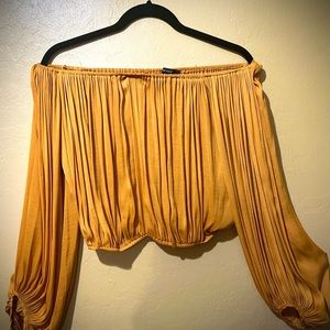 Of the shoulder top for the ☀️ sunshine.  7